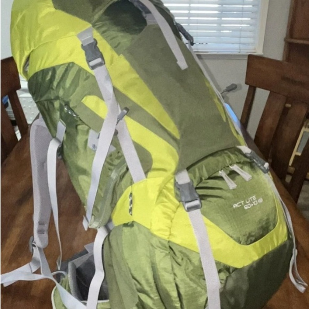 Deuter Air Contact Lite 60 + 10 SL Hiking Backpack